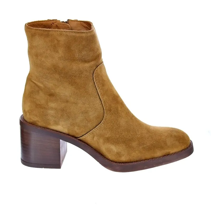 Woman's Alpe 25641114 Brown Booties