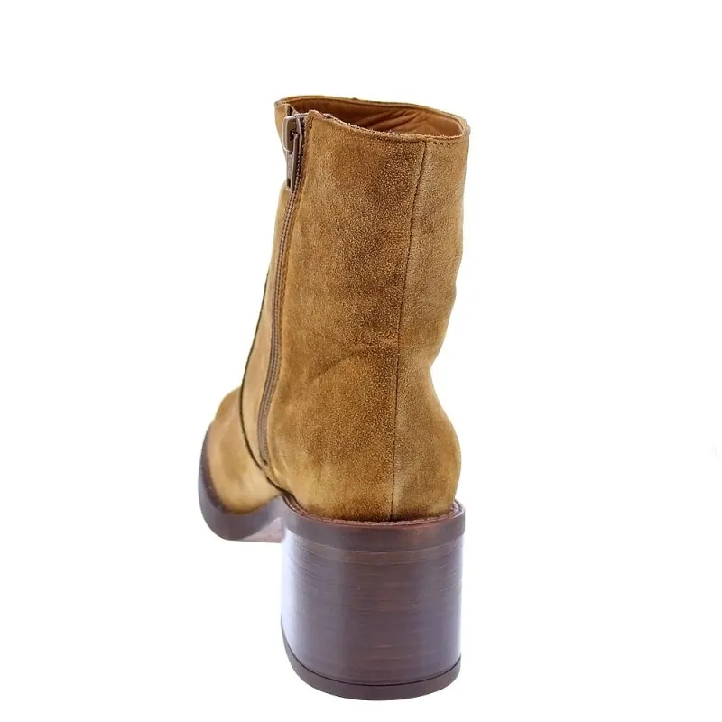 Woman's Alpe 25641114 Brown Booties