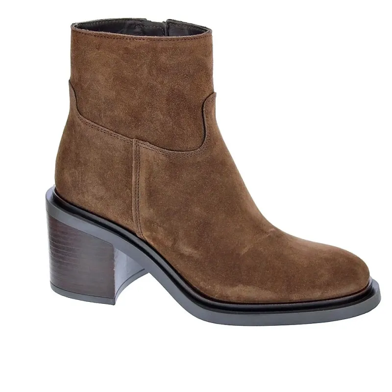 Alpe Women's Brown Ankle Boots