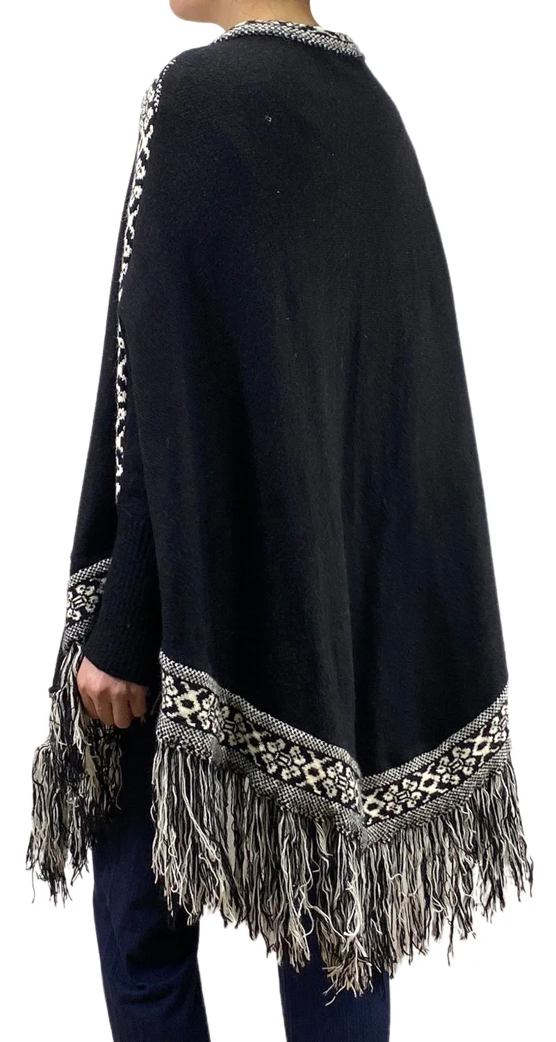 ANTHROPOLOGIE Poncho Blanco y Negro