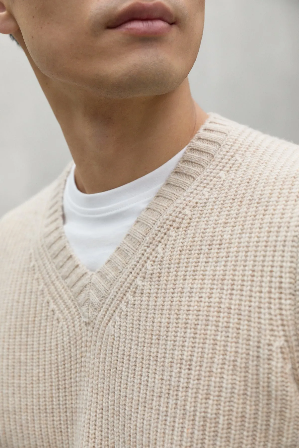 BEIGE BOJ SWEATER