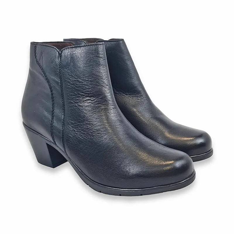 Comfortable Cuban Heel Women's Soft Leather Zipper Ankle Boots 70476 Black, by Tupie.