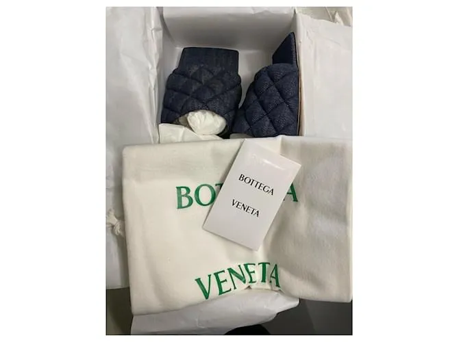 Bottega Veneta Sandalia baja acolchada en denim 10MM Azul 