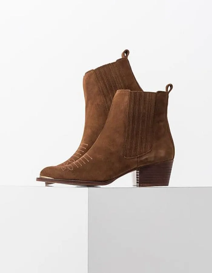 brown ankle boots for women