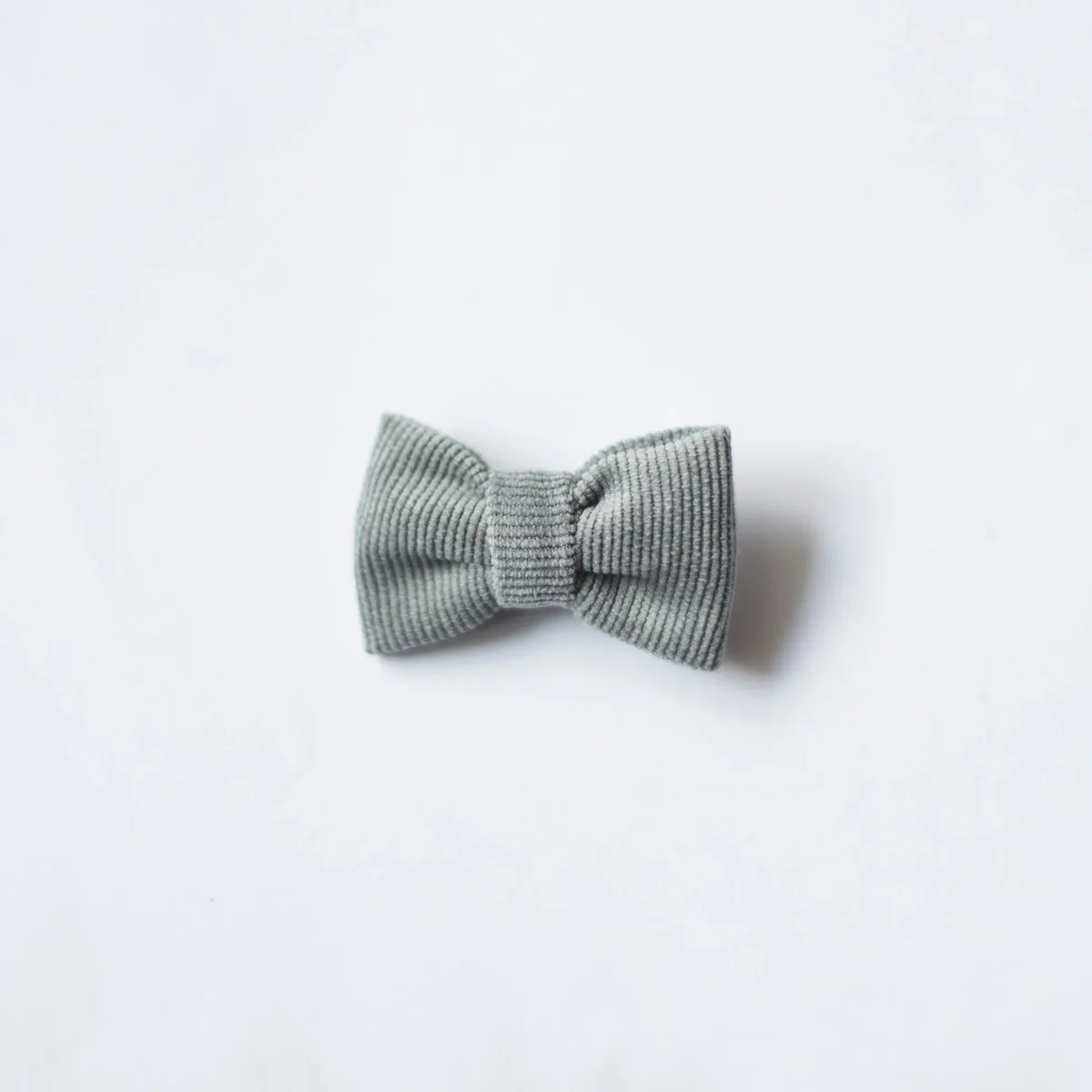 Gray wool bow tie