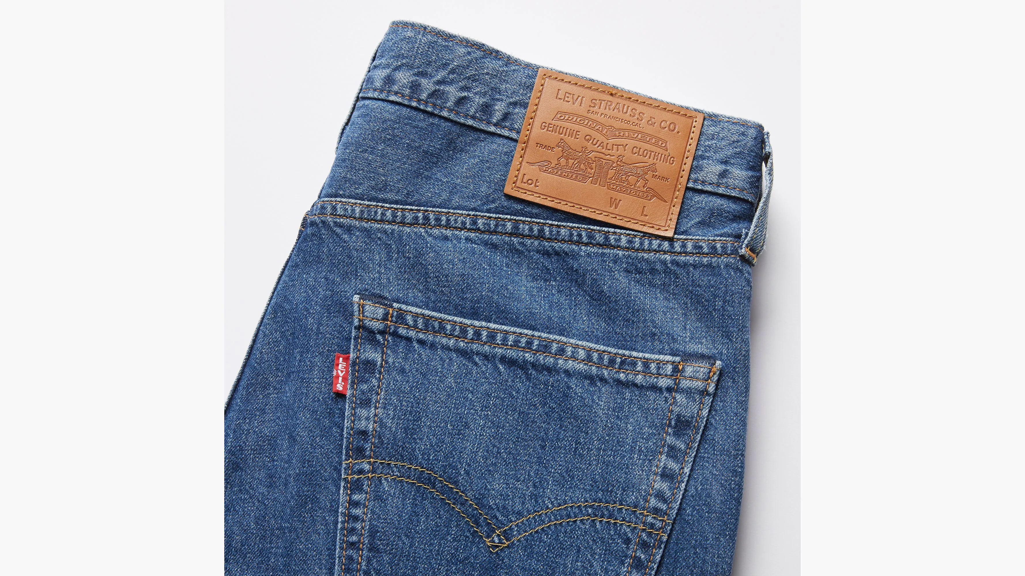 568™ Stay Loose Lightweight Jeans