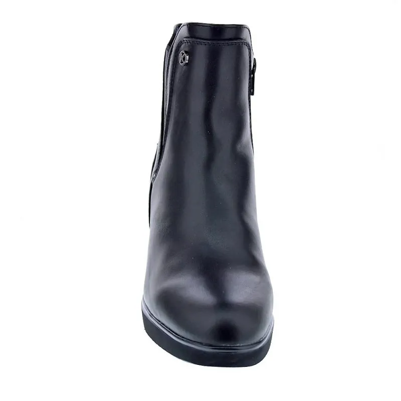 Trendy Woman's Black Ankle Boots Keys 8850