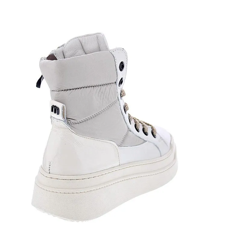 Modern Woman's White Ankle Boots Mjus P74206