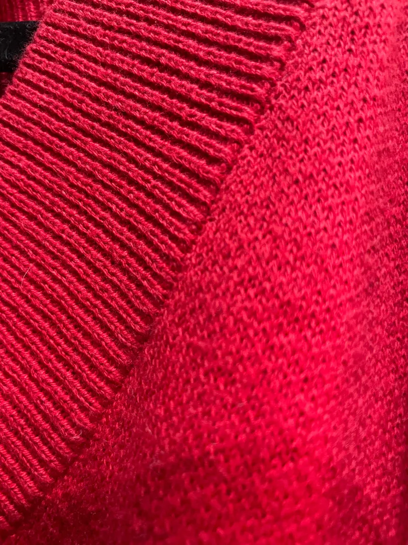 Red QÜINA Sweater