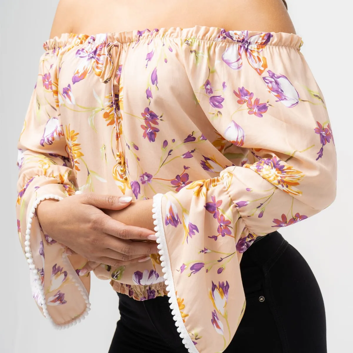 Bandeja Tesk Neckline Blusa