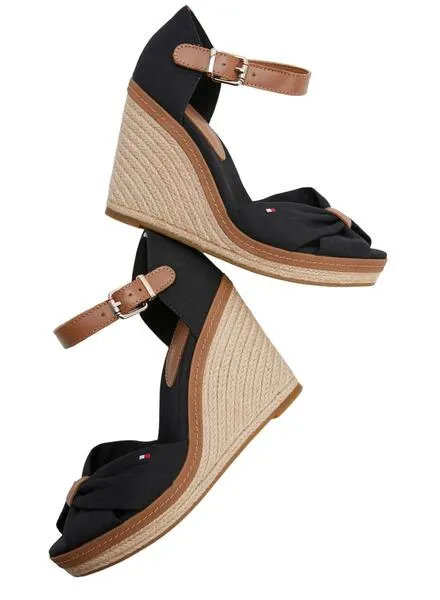 Tommy Hilfiger Women's Iconic Elena Black Sandals