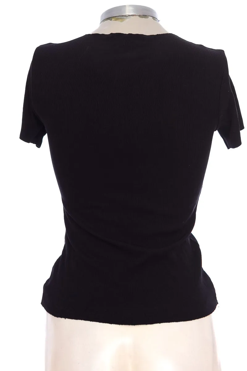 Black Top/T-Shirt - Oxxo