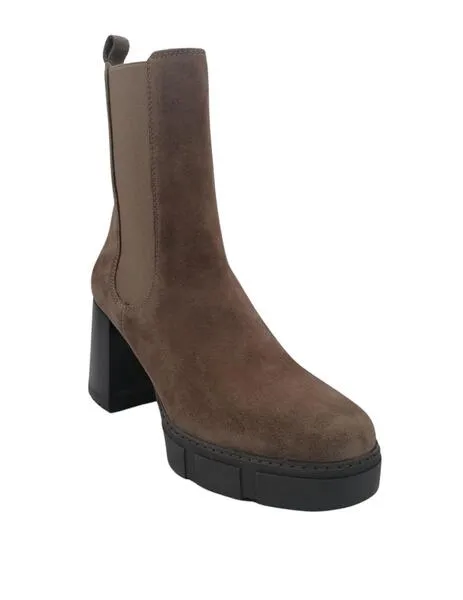 Unisa Kelsei women's taupe Chelsea boots.