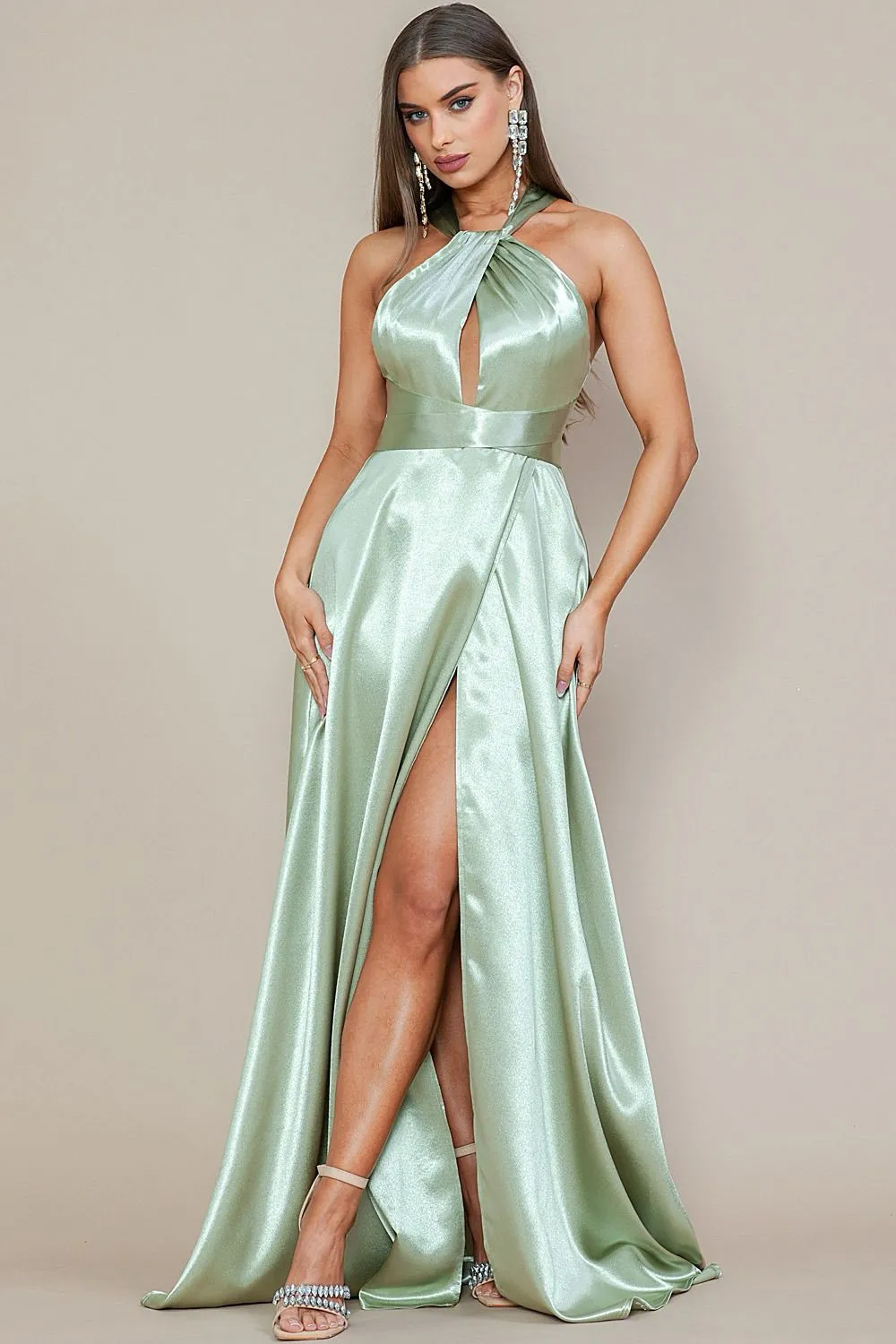 VESTIDO ESCOTE GOTA