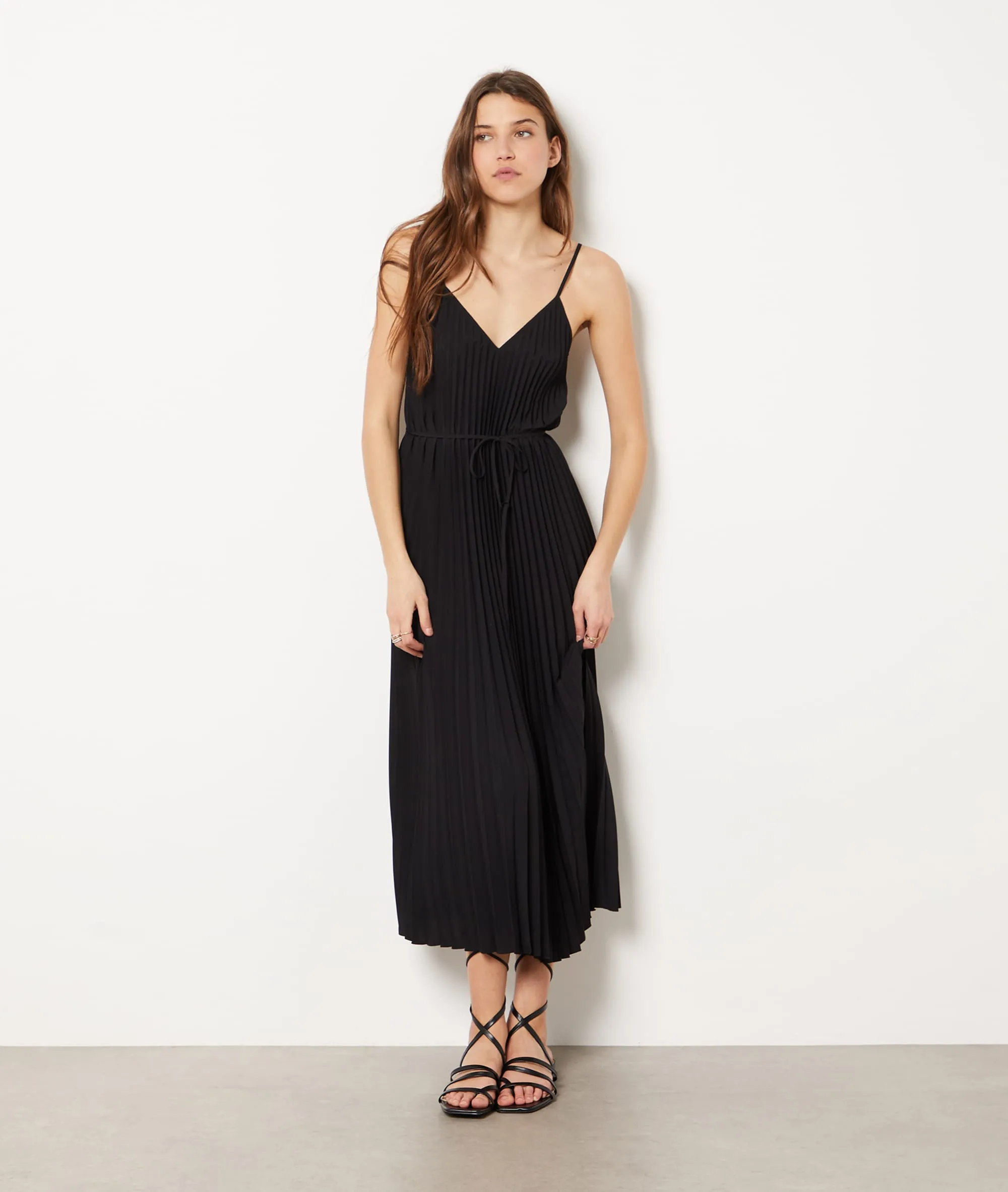 UNIRO NOIR - ETAM Pleated Maxi Dress