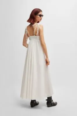 Vestido maxi en voile de algodón con fruncido y tirantes dobles