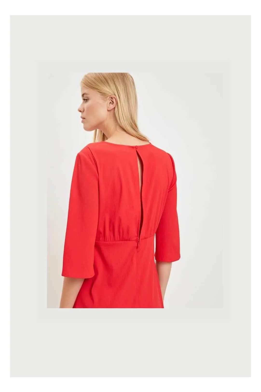 Viblame red dress with 2-4 sleeves