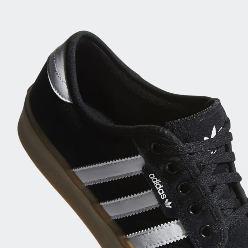 Adidas Seeley XT Shoes (Black White Gum)