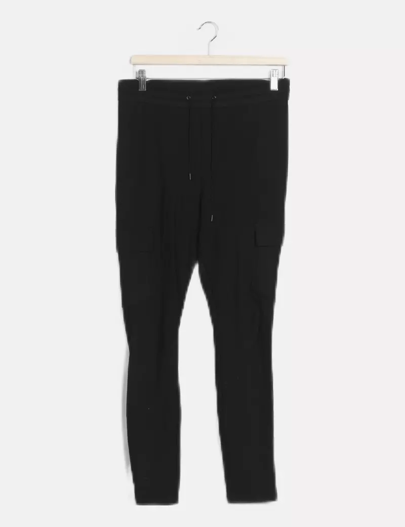 Black cargo pants from Zara